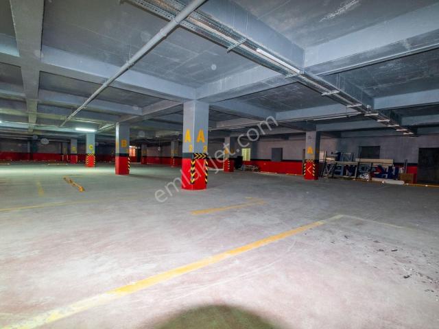 Beykent Bölgesinde Filo Rent A Car Ve Depolamaya Uygun 5000m2
