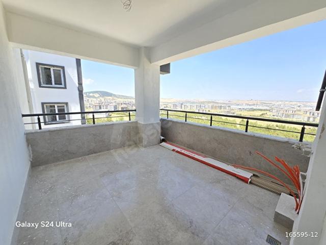BEYKENT 1.ETAPTA ORMAN MANZARALI SIFIR ARAKAT ÇOK GÜZEL 2+1 DAİR