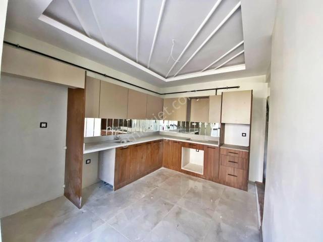 Beykent'te Açık Cepheli Geniş Oturumlu 2.5+1 Lüks Daire