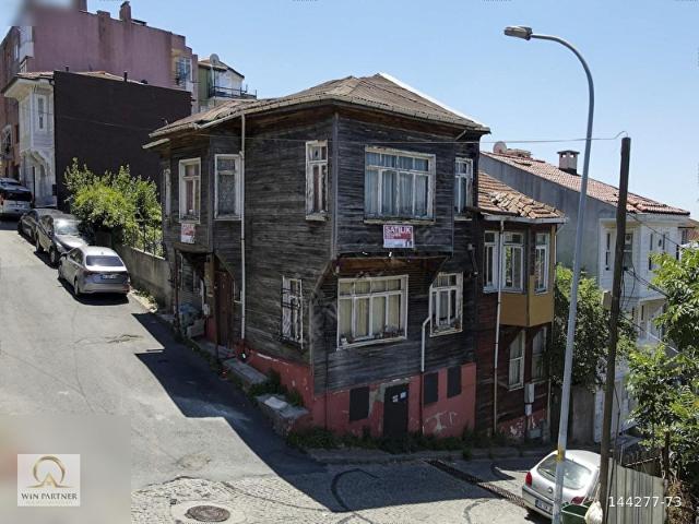 BEYKOZ'DA BOĞAZA 200 MT YAŞAYAN TARİH YENİ SAHİBİNİ BEKLİYOR