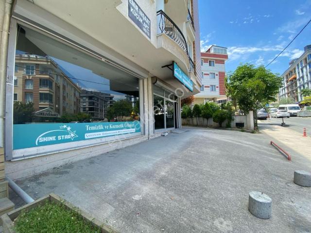 Beylıkdüzü Kavaklı Merkezde Kiralık Dükkan