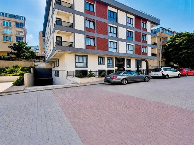 BEYLİKDÜZÜ YAKUPLU'DA 2+13+1 0 OTURUMA HAZIR OTOPARKLI DAİRELER