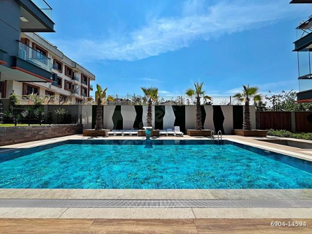 BEYLİKDÜZÜ LİLYA GARDEN DENİZ MANZARALI SIFIR 4+2 DUBLEKS