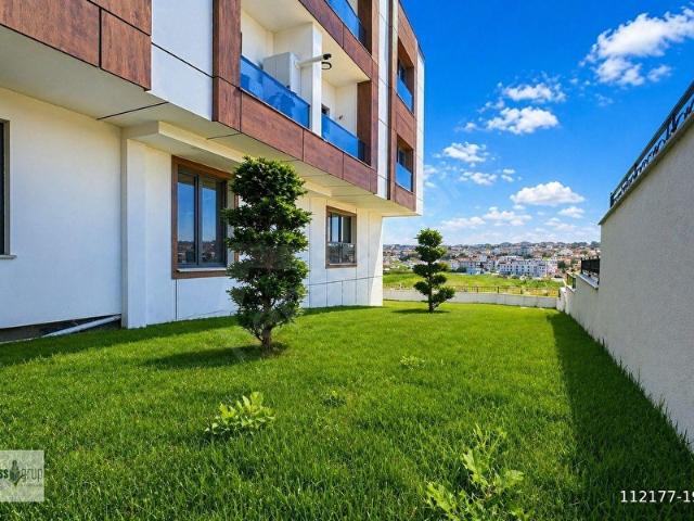 BEYLİKDÜZÜ' MERKEZİ KONUMDA KAÇIRILMAZ FIRSAT DAİRE