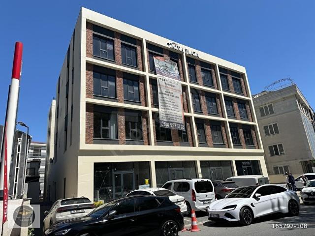 BEYLİKDÜZÜ MİRA PLAZADA SATILIK OFİSLER HER M2 MEVCUTTUR SIFIR