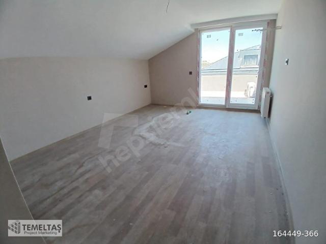 BEYLİKDÜZÜ PALM MARİN ' DE 3+1 DUBLEKS KİRALIK DAİRE