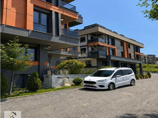 BEYLİKDÜZÜ'NDE ÖZEL GENİŞ M2 BALKONLU 3+1 SATILIK DAİRE