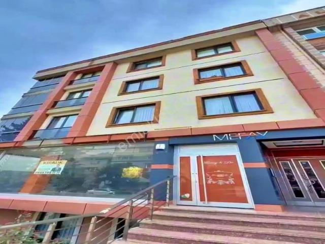Beylikdüzü Marina Yakın Okul market ulaşım Yanı Geniş 2+1 Arakat