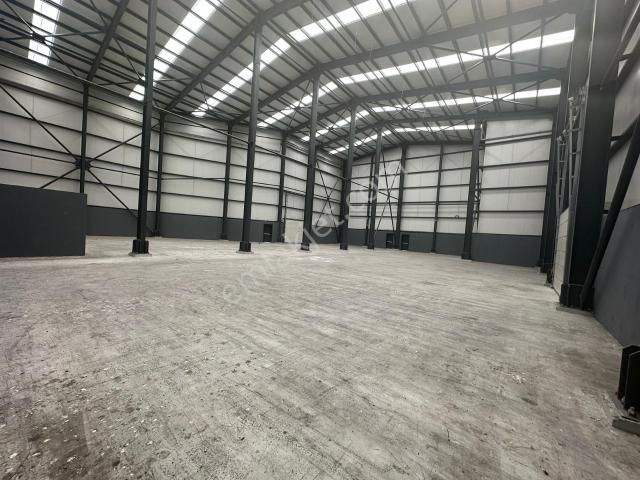 Beylikdüzü Osb'de H 13 M 1100m2 Kapalı Alan Tek Katlı Kiralık Mü