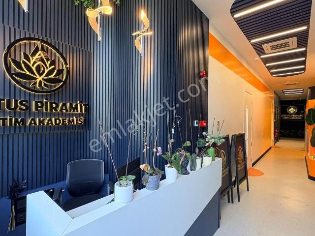 Beylikdüzü Adnan Kahveci Mahallesi Kiralık Dükkan