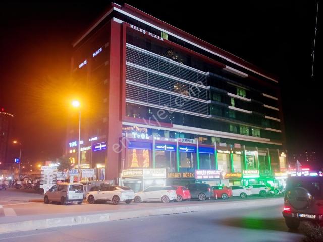 Beylikdüzü Beykent Keleş Plaza Lüks Kiralık Ofis 85 M2