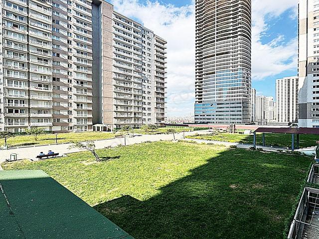 Beylikdüzü Cumhuriyet Durağına 5 Dk. Mesafede Site İçi 2+1 Daire