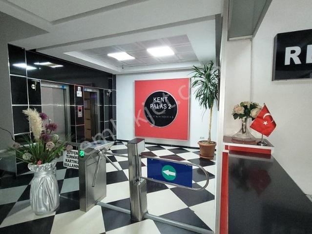 Beylikdüzü Cumhuriyet Kent Palas 2 Sitesi Satılık 1+1 Daire