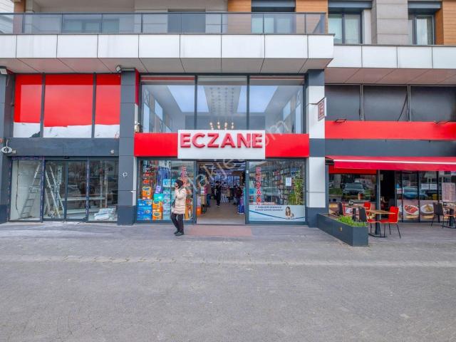 Beylikdüzü Devlet Hastane Cepheli Eczane Kiracılı Satılık Dükkan