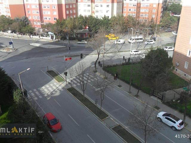 Beylikdüzü Evrim Sitesinde ara kat 2+1 ferah daire