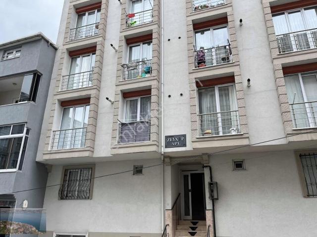 Beylikdüzü Gürpınar Mah'de 1+1 Satılık Yüksek Giriş