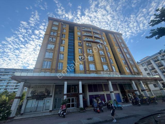 Beylikdüzü Kavaklı Da 2+1 125 M2 Satılık Daire Yeşilyurt Caddesine Çok Yakın