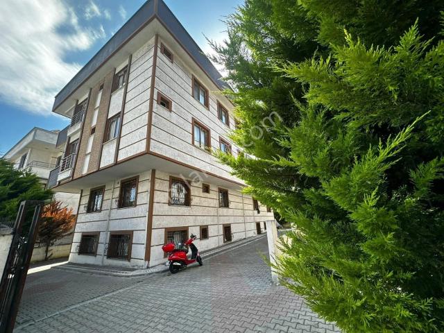Beylikdüzü Kavaklı'da 3+1 Satılık Dubleks Daire