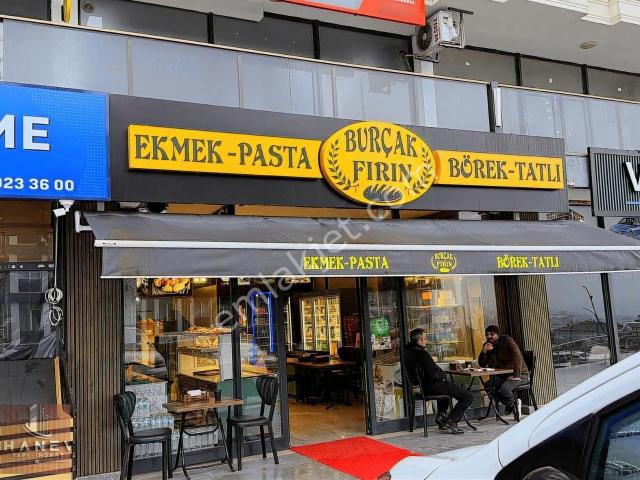 Beylikdüzü Kavaklı'da Ana Cadde Üzerinde Devren Satılık Fırın