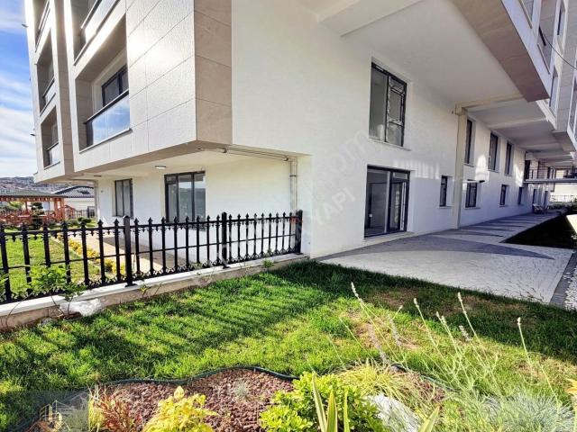 Beylikdüzü Kavaklı'da Marinaya Yakın Satılık 2+1 Sıfır Daire