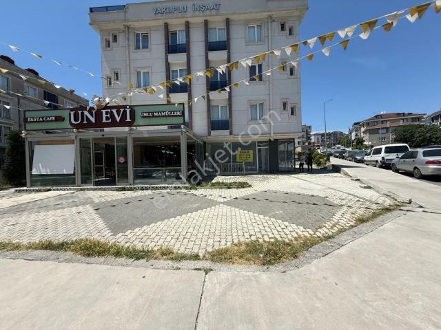 Beylikdüzü Kavaklı Mah.115 M2 Dükkân Mağaza