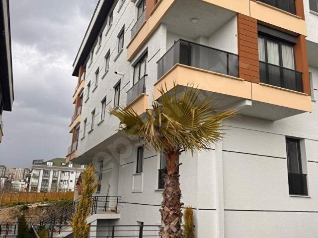 Beylikdüzü Kavaklı Mahallesinde Sıfır Satılık 2+1 Boş Daire