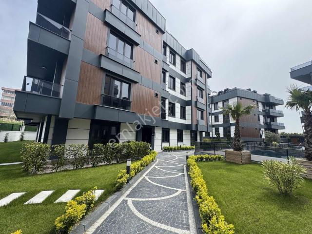 Beylikdüzü Kavaklı Satılık 3+1 Oturuma Hazır Daire