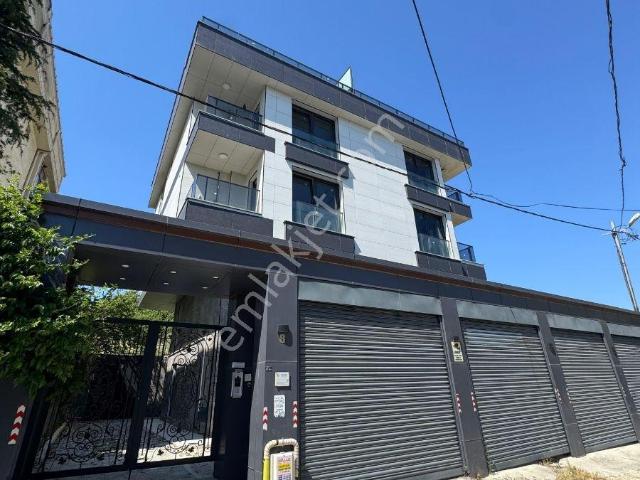 Beylikdüzü Sahil Mahallesinde Satılık 2+2 Dublex