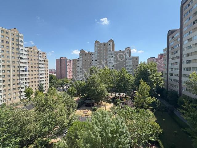 Beylikdüzü Site Metrobüse 5 Dk Ferah Geniş 3+1 Kiralık Daire