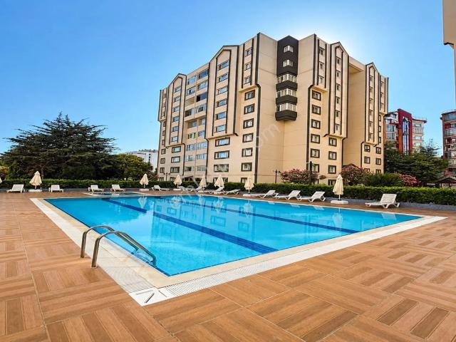 Beylikdüzü Vira Yapı'dan E5 Arkası Havuzlu Ultra Lüks Daire !