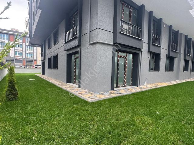Beylikdüzü Yakuplu Da Satılık 2+1 Bahçe Kullanımlı Sıfır Daire