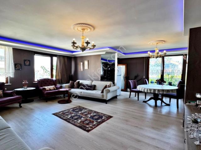 Beylikdüzü Yakuplu Da Satılık 2+1 Ön Cephe Arakat Daire