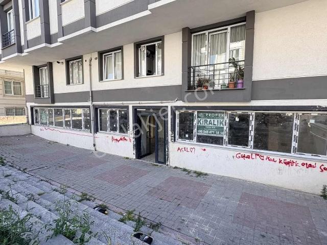 Beylikdüzü Yakuplu Kiralık Net 190 M2 Dükkan