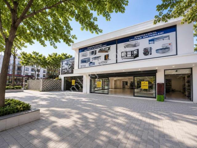 Beylikdüzü Yakupluda Kiralık Depolu Dükkan