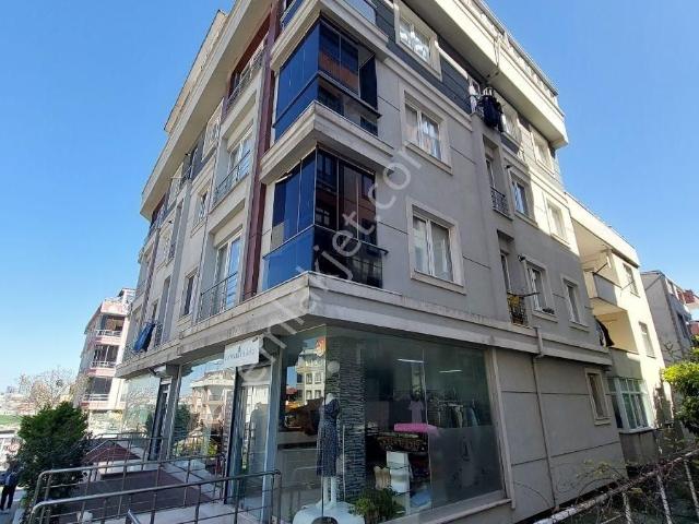 Beylikdüzü Yakuplu'da Satılık 90m² Giriş Dükkan