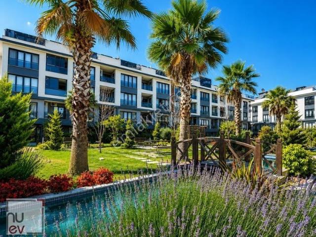 Beylikdüzü'nün Enprestijli Sitesinde Havuzlu Peyzaj Manzara nuev