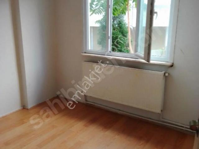 Beyoğlu Kasımpaşa Kulaksız'da 2+1 Ara Kat Kiralık Daire