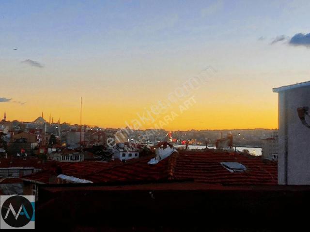 Beyoğlu Satılık Harika Konum,haliç Manzaralı 2+1 Daire