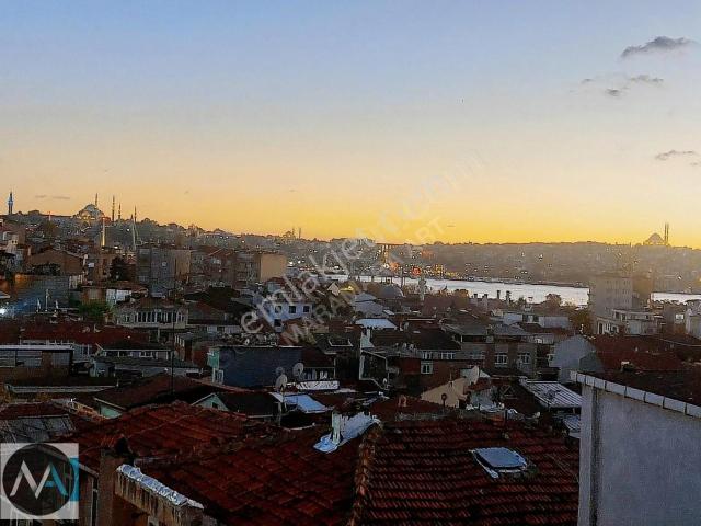 Beyoğlu Satılık Harıka Konum Da 3+1,haliç Manzaralı Daire