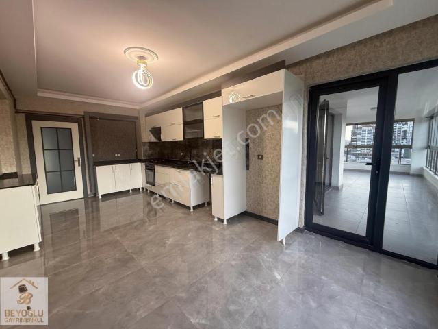 Beyoğlu'ndan Elit Sitede Full Manzaralı 9.kat *köktapu*4+1