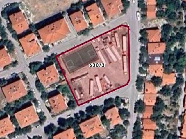 BEYPAZARI HACIKARA'DA 182 m2 HİSSE
