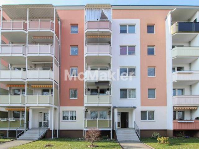 BEZUGSFREI & MODERNISIERT* 3 Zi. Wohnung mit Balkon und zwei Bädern im 1.OG