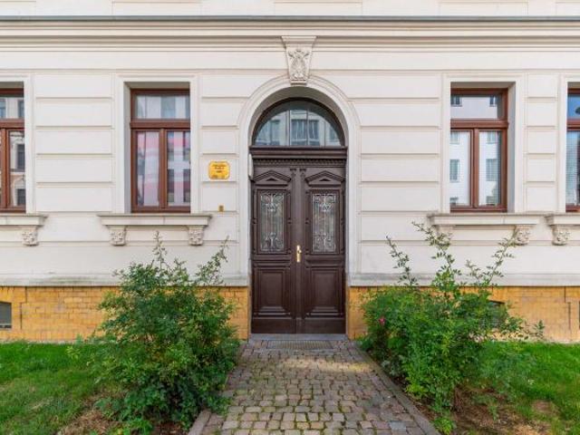 BEZUGSFREI AB 01.09.25 / Maisonette Wohnung mit 2 Zimmer, Balkon und Einbauküche