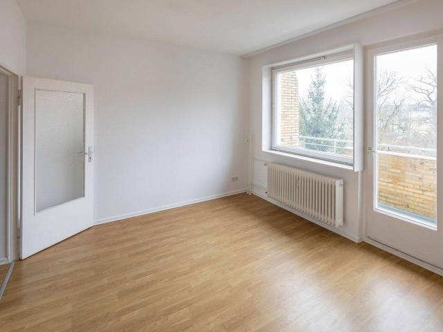 BEZUGSFREI Top gepflegte 2 Zi. Wohnung mit Südbalkon und perfektem Grundriss!