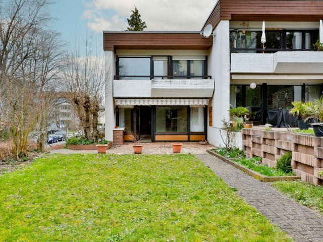 Bezugsfrei und bezahlbar: Reihenendhaus in Konstanz Königsbau