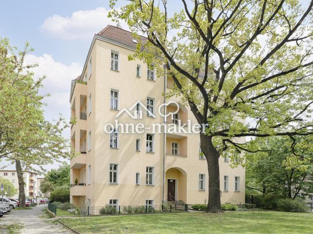 Bezugsfrei 3 Zimmer Albauwohnung mit Balkon frisch saniert Provisionsfrei