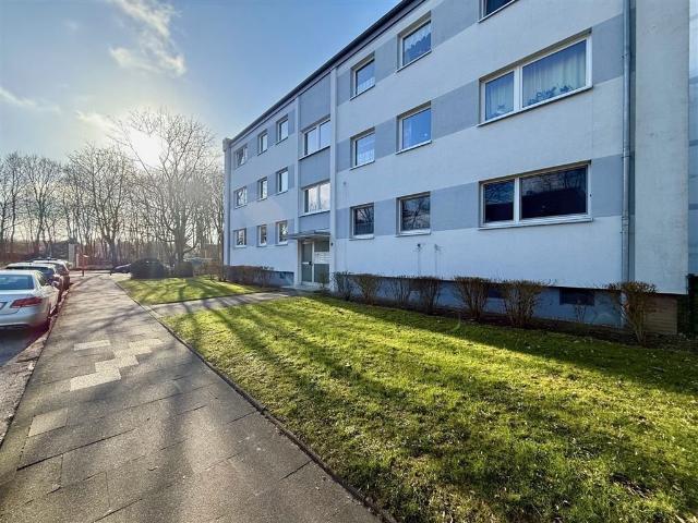 Bezugsfreie 4 Raum Whg. mit Essdiele, Balkon und Garage / Gotlandwinkel, Kiel