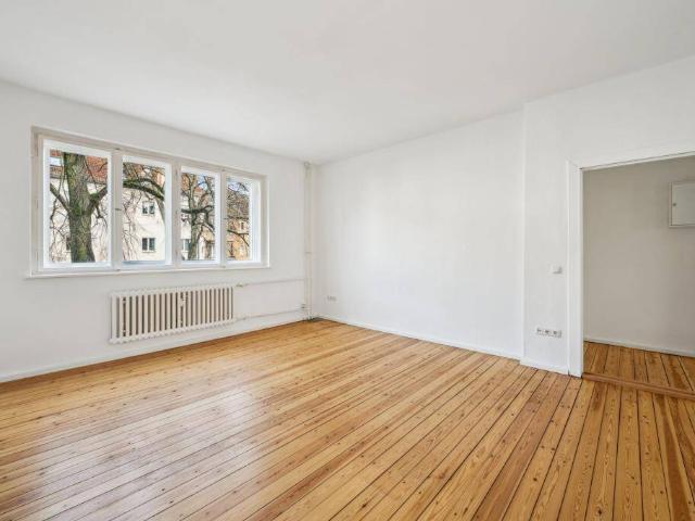 bezugsfreie 2 Zimmer Wohnung in ruhiger Sackgasse