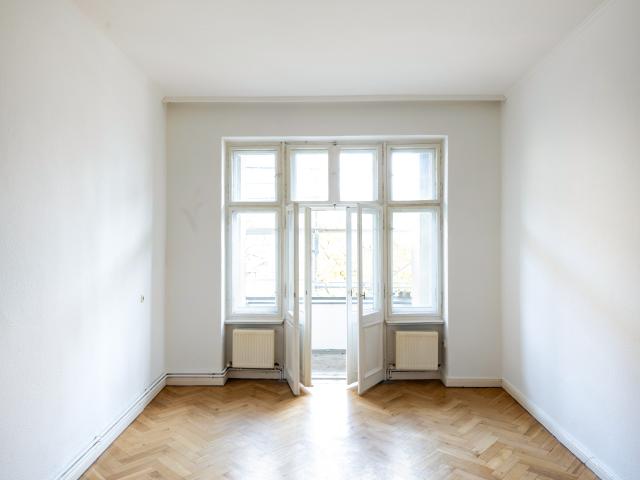 Bezugsfreie, charmante 4 Zimmer Altbauwohnung Ihr Traum nahe dem idyllischen Lietzenseepark