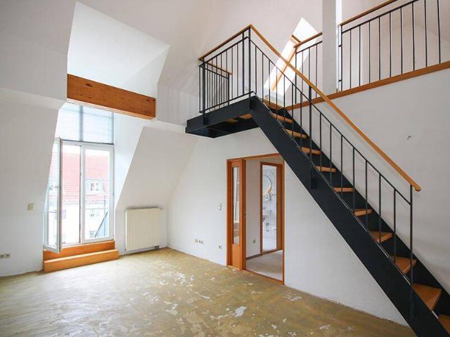 Bezugsfreie, helle 3 Zimmer Maisonettewohnung in Burg